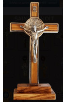 Crucifix saint benoit bois sur socle