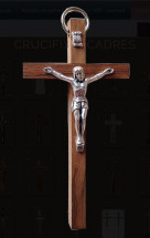 Crucifix en noyer